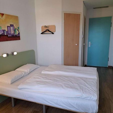 ibis budget Berlin Ost Buitenkant foto