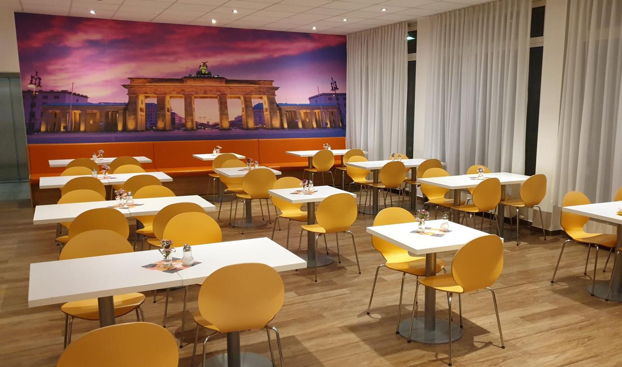 ibis budget Berlin Ost Buitenkant foto