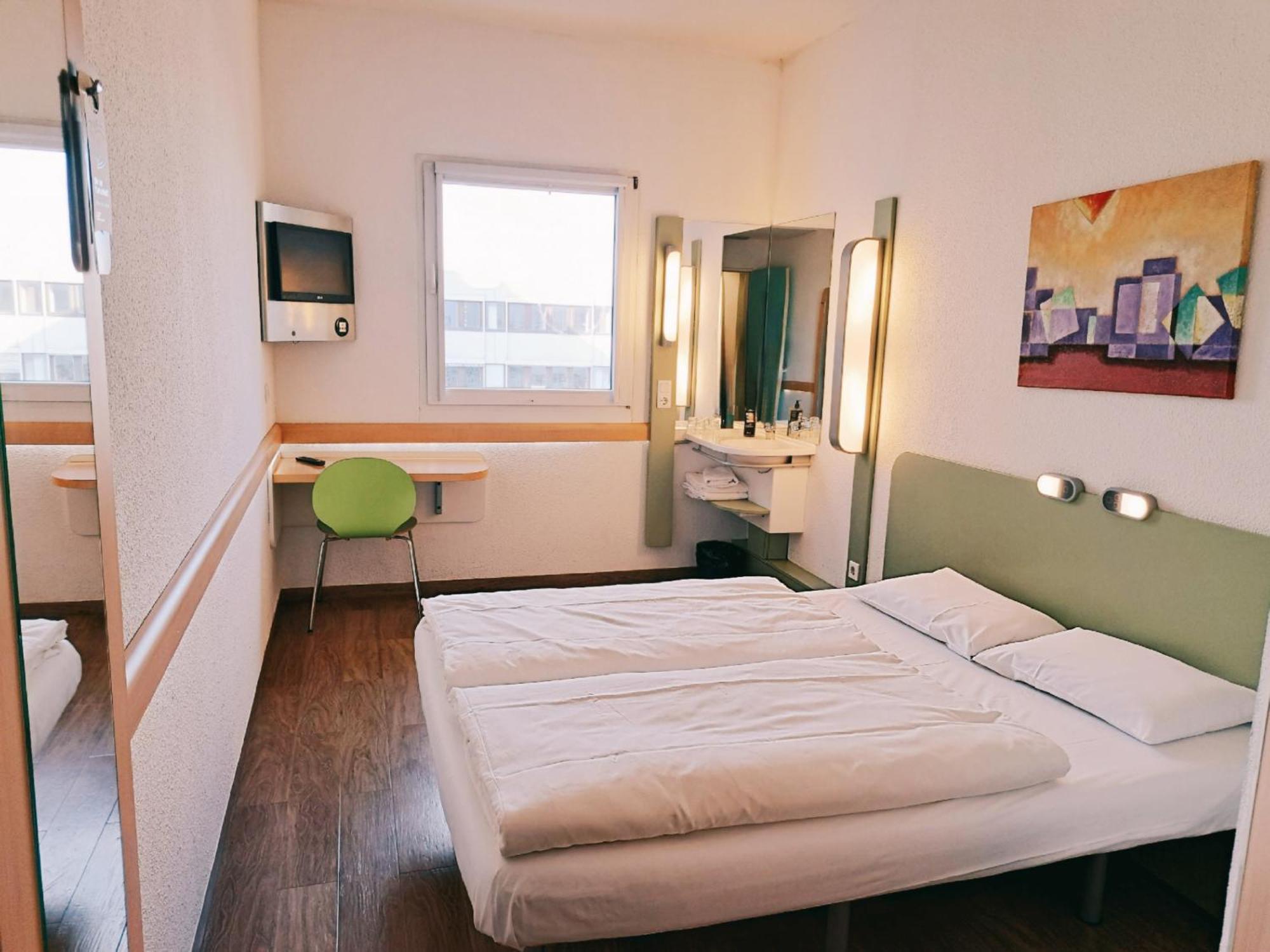 ibis budget Berlin Ost Buitenkant foto